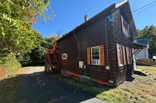 165 Chapman St, Greenfield, MA 01301 - Photo 3