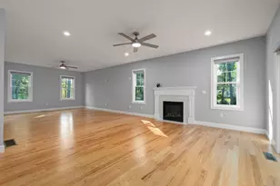 63 Locust St, Salisbury, MA 01952 - Photo 7