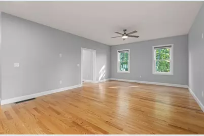 63 Locust St, Salisbury, MA 01952 - Photo 5