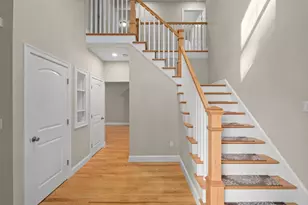 63 Locust St, Salisbury, MA 01952 - Photo 3