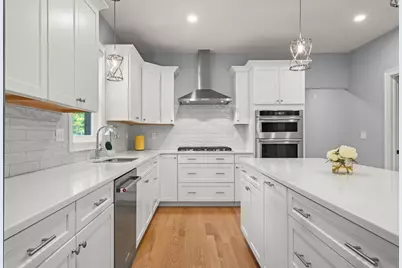 63 Locust St, Salisbury, MA 01952 - Photo 11
