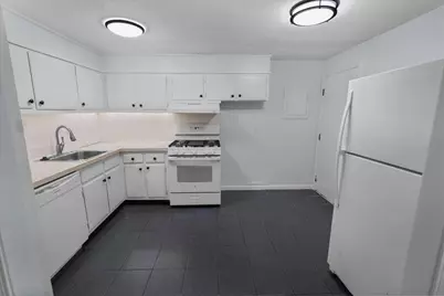 635 W Lowell Ave #2, Haverhill, MA 01832 - Photo 9