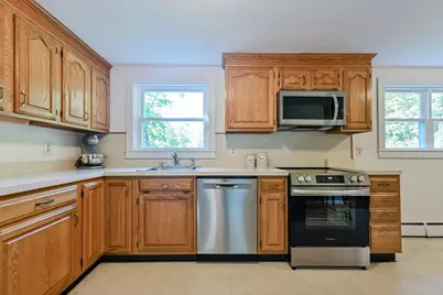 491 Maple St, Mansfield, MA 02048 - Photo 5