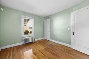 306 Cherry St, Holyoke, MA 01040 - Photo 17
