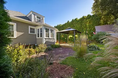 306 Cherry Street, Holyoke, MA 01040 - Photo 29