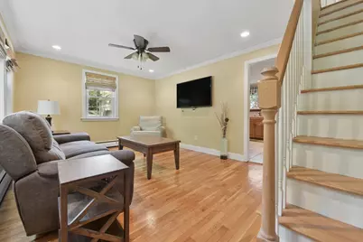 398 South St, Plainville, MA 02762 - Photo 9