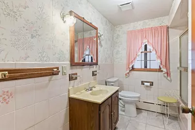 16 Holly Ct, Springfield, MA 01151 - Photo 11
