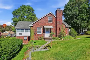 16 Holly Ct, Springfield, MA 01151 - Photo 37