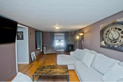 107 Parenteau Dr, Chicopee, MA 01020 - Photo 9