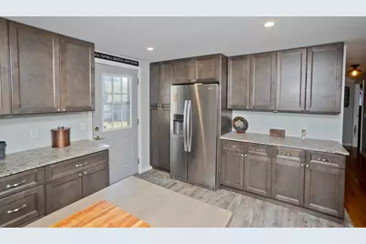 107 Parenteau Dr, Chicopee, MA 01020 - Photo 15