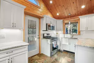 126 Brattle St, Holden, MA 01520 - Photo 7