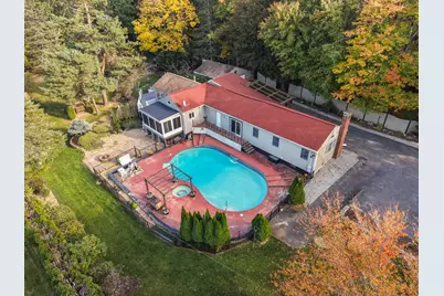 126 Brattle St, Holden, MA 01520 - Photo 1