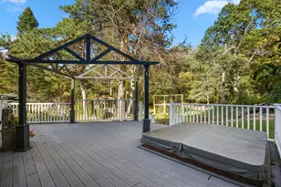 126 Brattle St, Holden, MA 01520 - Photo 31