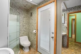 126 Brattle St, Holden, MA 01520 - Photo 15
