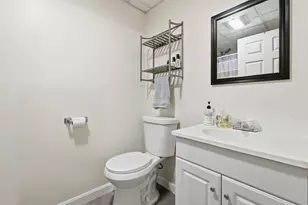 8 Guilford St, Worcester, MA 01606 - Photo 23