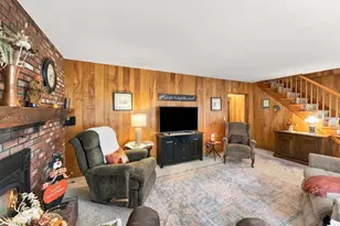 480 Hartford Ave E, Uxbridge, MA 01569 - Photo 9