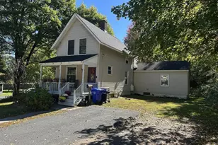 22 Laurel, Greenfield, MA 01301 - Photo 3