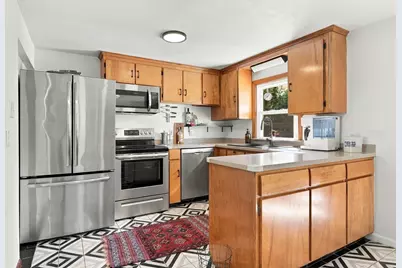 5 Winchester Ter, Northampton, MA 01062 - Photo 5