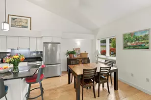 129 Hinckley St, Northampton, MA 01062 - Photo 11