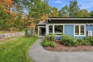 129 Hinckley St, Northampton, MA 01062 - Photo 25