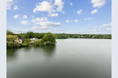 34 Hamilton Rd #404, Arlington, MA 02474 - Photo 3