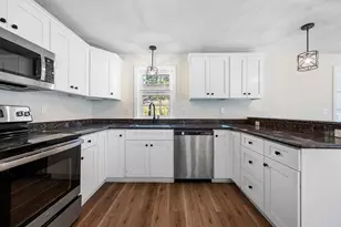 7 Snowberry Cir, Worcester, MA 01607 - Photo 7