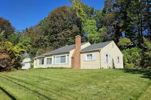 1343 Pleasant St, Worcester, MA 01602 - Photo 17