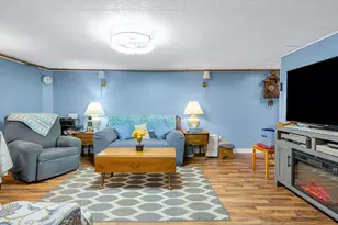 27 Legros St, Fitchburg, MA 01420 - Photo 17