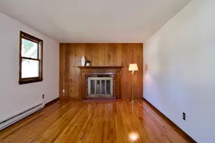 21 Carmel Ln, Agawam, MA 01030 - Photo 3