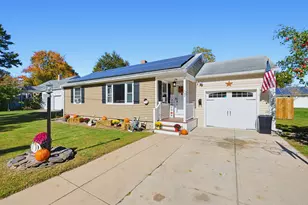462 Twichell St, Athol, MA 01331 - Photo 1