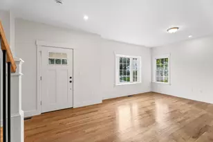 76 Valmor St, Worcester, MA 01604 - Photo 7