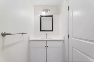 76 Valmor St, Worcester, MA 01604 - Photo 15