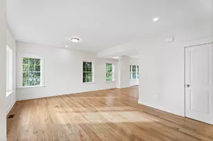 76 Valmor St, Worcester, MA 01604 - Photo 7