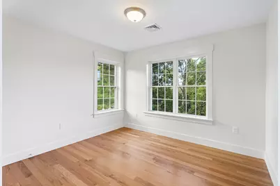 76 Valmor St, Worcester, MA 01604 - Photo 19