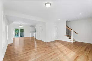 76 Valmor St, Worcester, MA 01604 - Photo 5