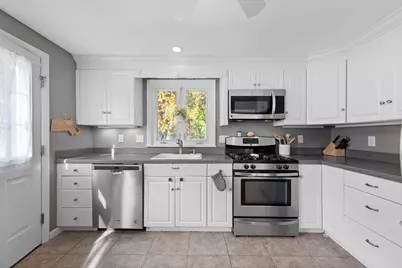 2 Chestnut Rd, Burlington, MA 01803 - Photo 17