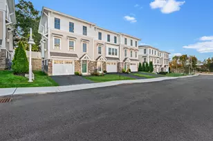 16 Hines Wy, Newburyport, MA 01950 - Photo 1