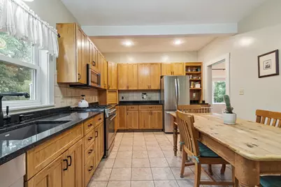 10 Byron St, Haverhill, MA 01835 - Photo 21