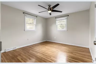 631 E Merrimack St #631, Lowell, MA 01852 - Photo 21