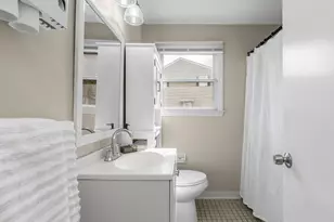 631 E Merrimack St, Lowell, MA 01852 - Photo 17