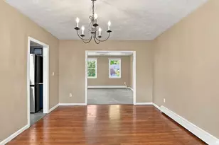 10 Kings Ln, Medway, MA 02053 - Photo 13