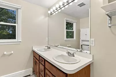 10 Kings Lane, Medway, MA 02053 - Photo 23