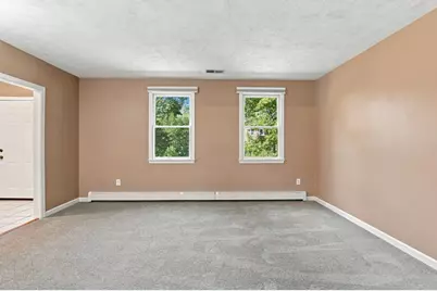10 Kings Lane, Medway, MA 02053 - Photo 7