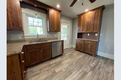 1327 Providence Rd, Northbridge, MA 01588 - Photo 9