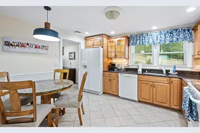 79 Brookville Ave, Brockton, MA 02302 - Photo 9