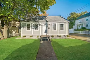 1429 Pleasant St, Weymouth, MA 02189 - Photo 1