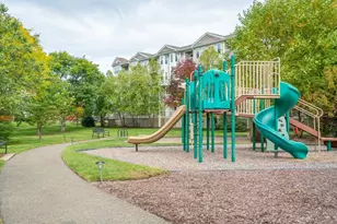 36 Augustus Ct, Reading, MA 01867 - Photo 35