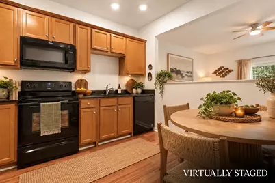 36 Augustus Ct #1002, Reading, MA 01867 - Photo 3