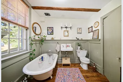 16 Parish Hill Rd, Granby, MA 01033 - Photo 11