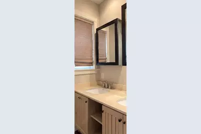 581 East 8th #1, Boston, MA 02127 - Photo 5